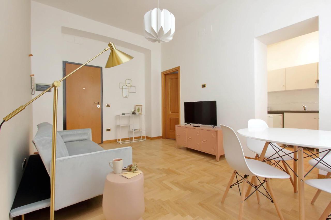 Apartment mit Aussicht und Balkon